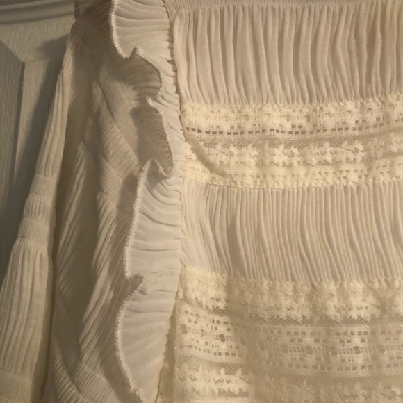 Velvet by graham & spencer blouse size medium cream/white colour. - Picture 3 of 6